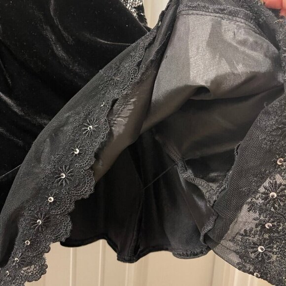 Vintage Velvet Lace Sequin Skirt Black – S - Picture 4 of 12
